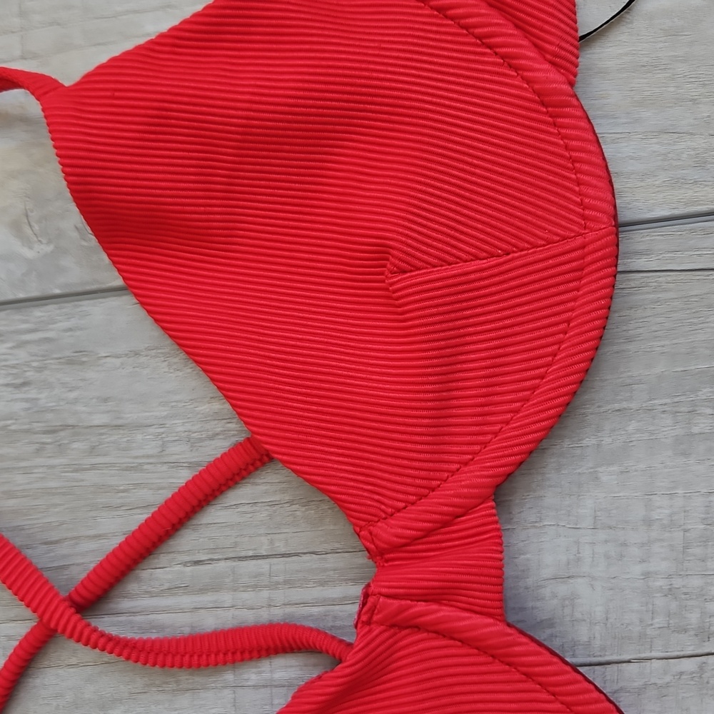 Beach Riot Bikini Top - Picture 4 of 7